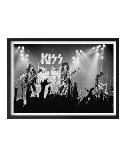 Cuadro KISS – La Energía Inigualable del Rock en Vivo