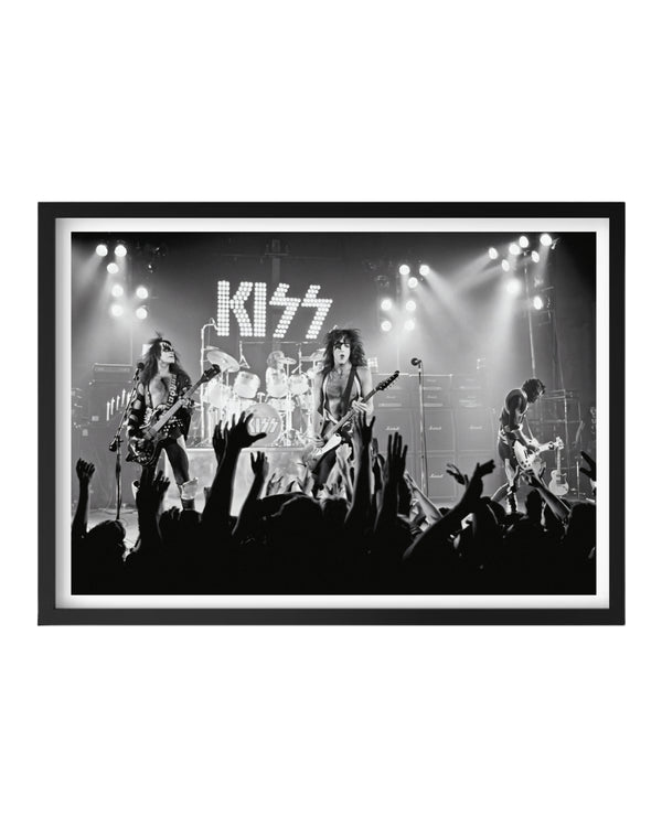 Cuadro KISS – La Energía Inigualable del Rock en Vivo