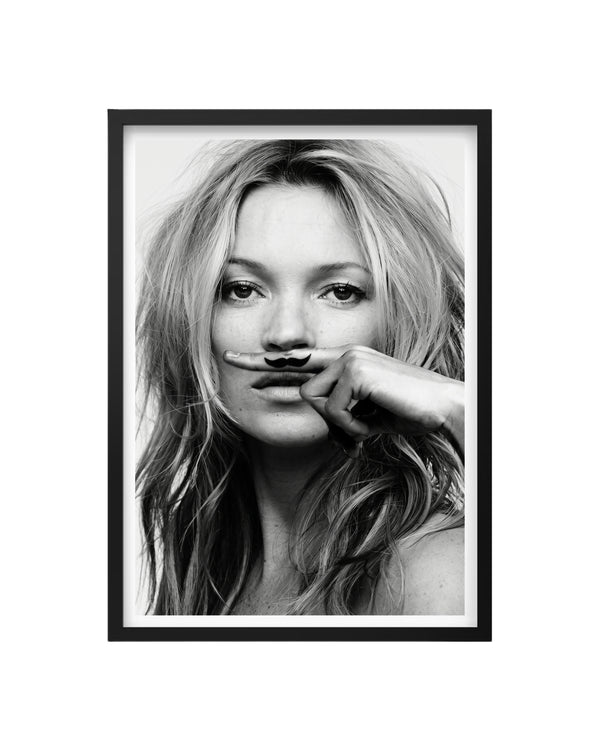 Cuadro Kate Moss – Irreverencia y Alta Costura